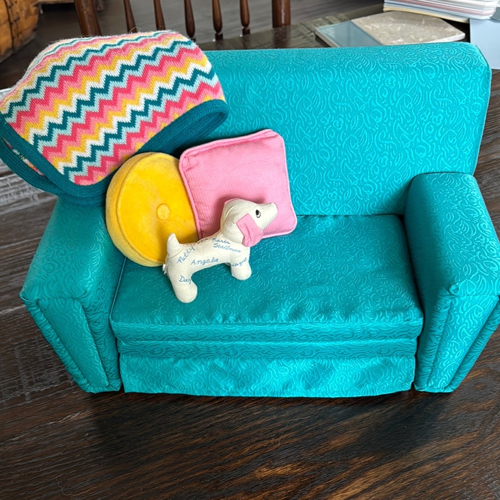 American Girl Doll MaryEllen Sofa Bed Set - used but like new!